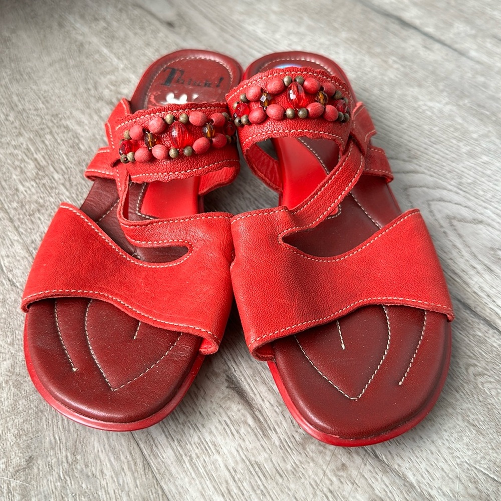Think! jeweled slides 6 1/2